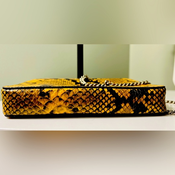 ♠️ Kate Spade ♠️ Snake Embossed Small Turn Lock Crossbody Bag with Chain Strap - Picture 7 of 13